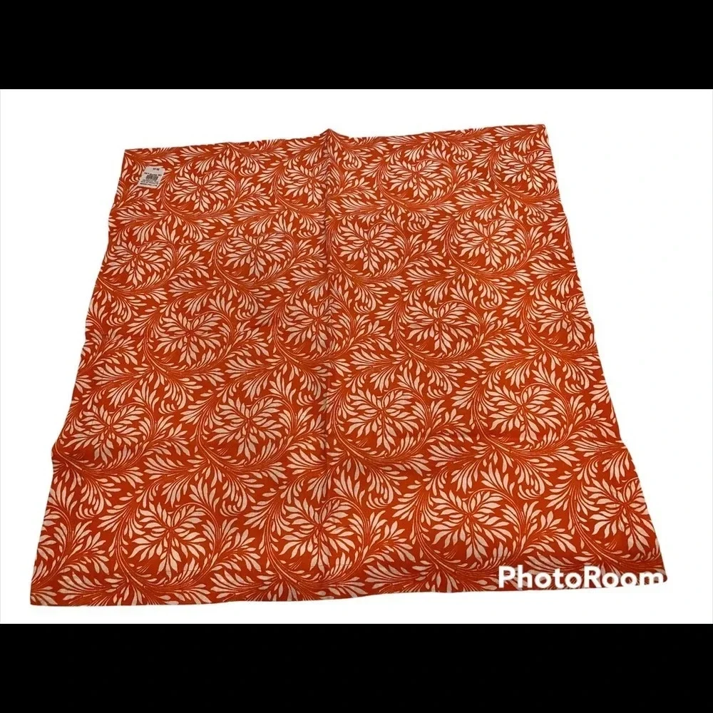 NWT Williams-Sonoma Scroll Flr Napkins Red- Set of 4